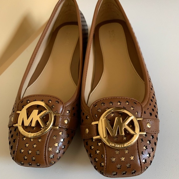 MICHAEL Michael Kors Shoes - Michael Kors Fulton Flat Shoes Luggage in Size 8